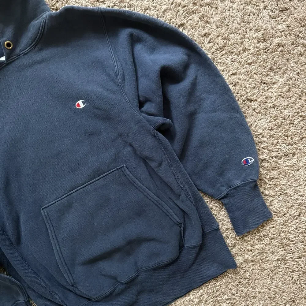 Vintage 90’s Champion Reverse Weave Navy Blue Sweatshirt Hoodie USA Size Medium